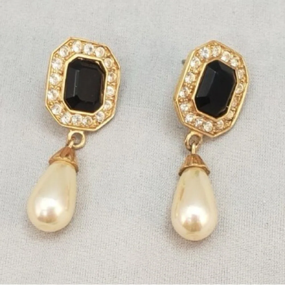 Roman vintage gold